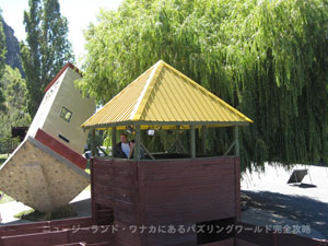 ���R�[�i�[�̓W�]��