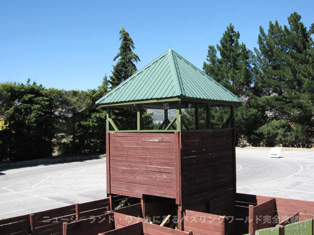 �΃R�[�i�[�̓W�]��